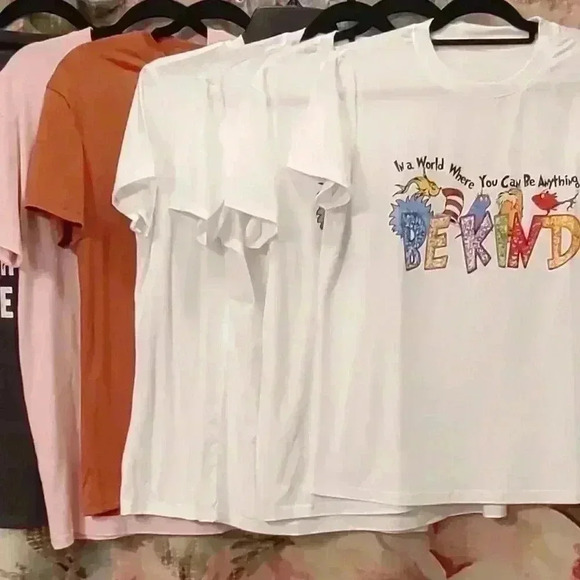 Dr Seuss In a World Where You Can Be AnYtHiNG Be Kind Unisex T-Shirt - Picture 1 of 6